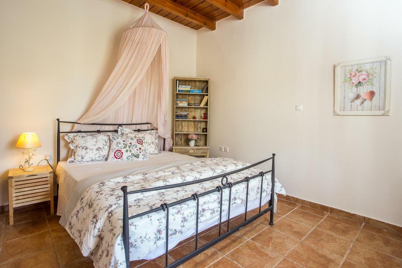 Sunny Countryside Villa - With Private Pool Faliraki Dış mekan fotoğraf